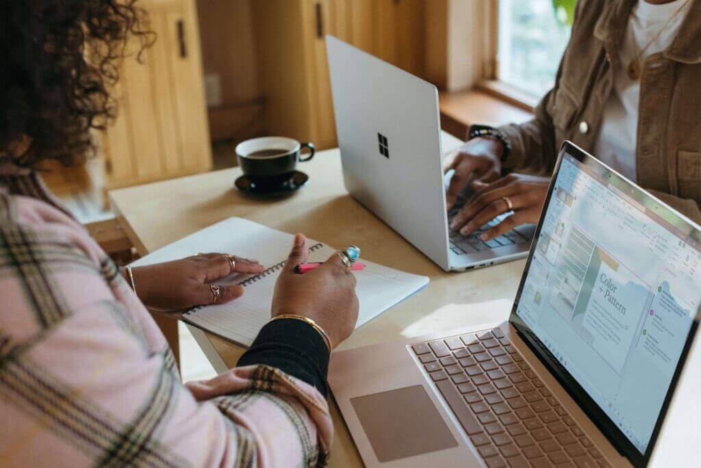 Studying Portuguese with a laptop