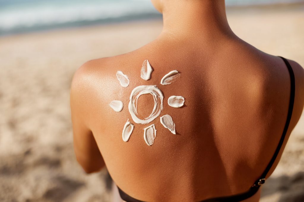 Sunscreen to demonstrate Avoir un coup de soleil