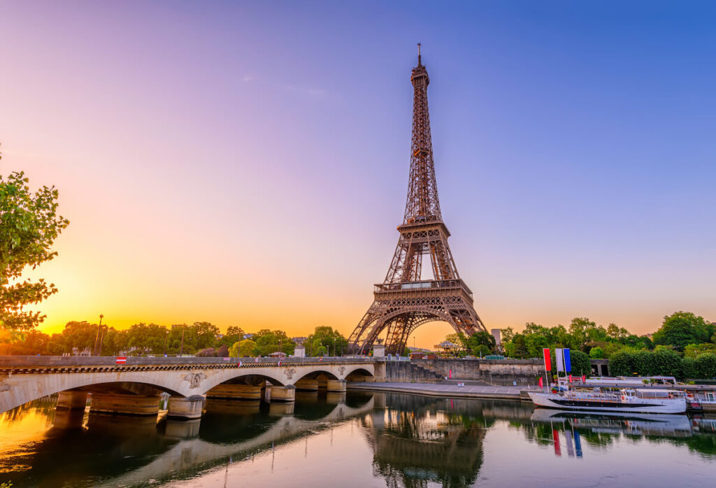 Sunrise in Paris