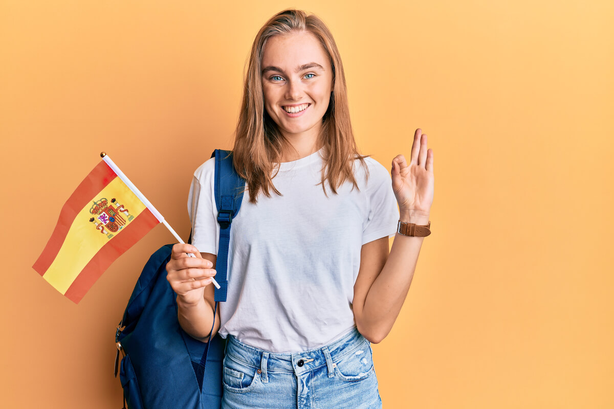 Student learn Spanish