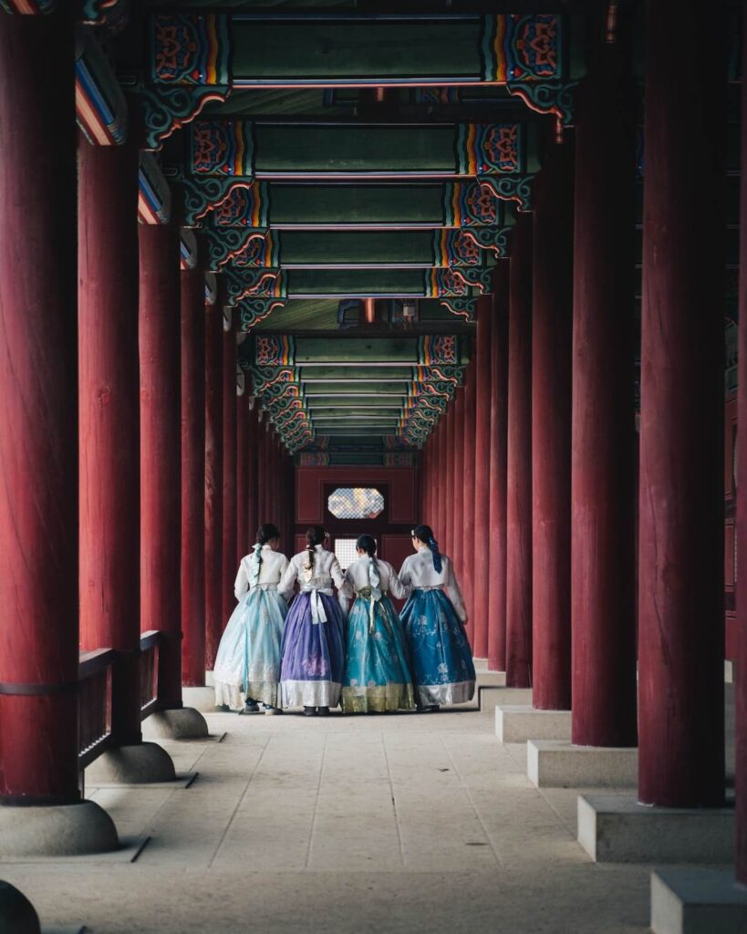 Women wearing hanbok