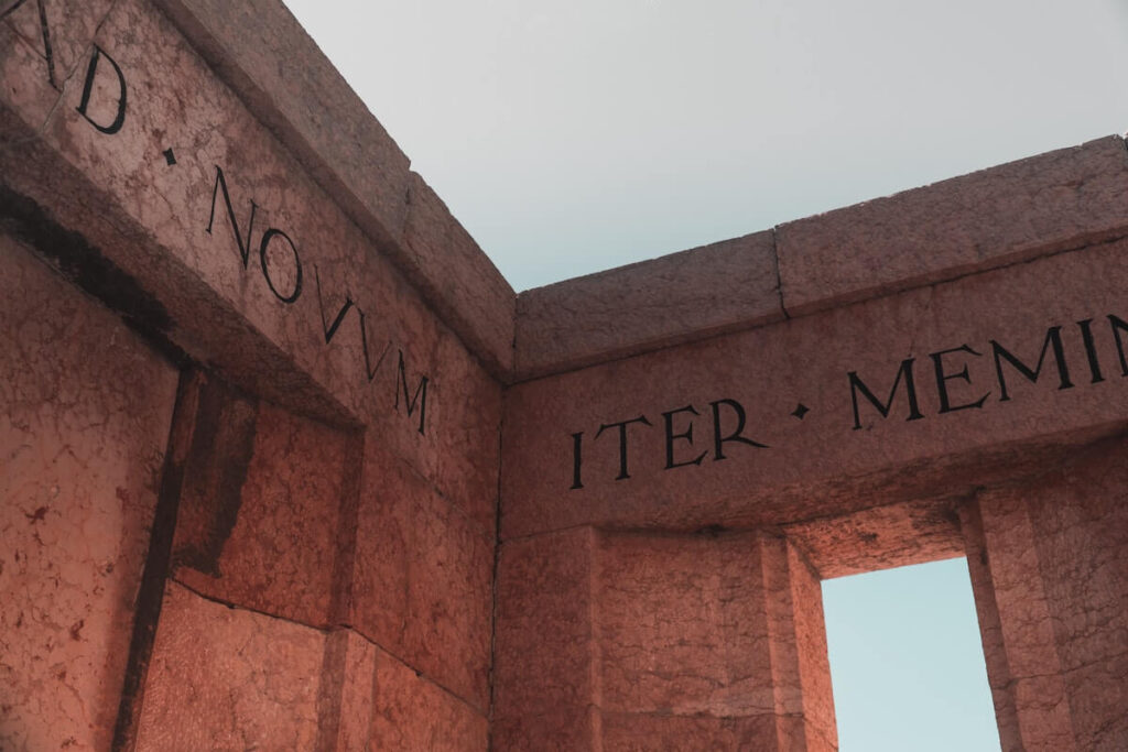 latin inscription on stone building