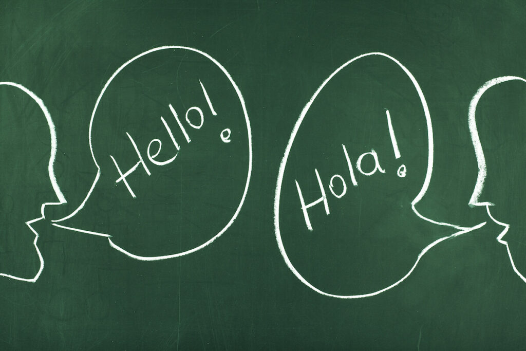 Discussion in English and Spanish