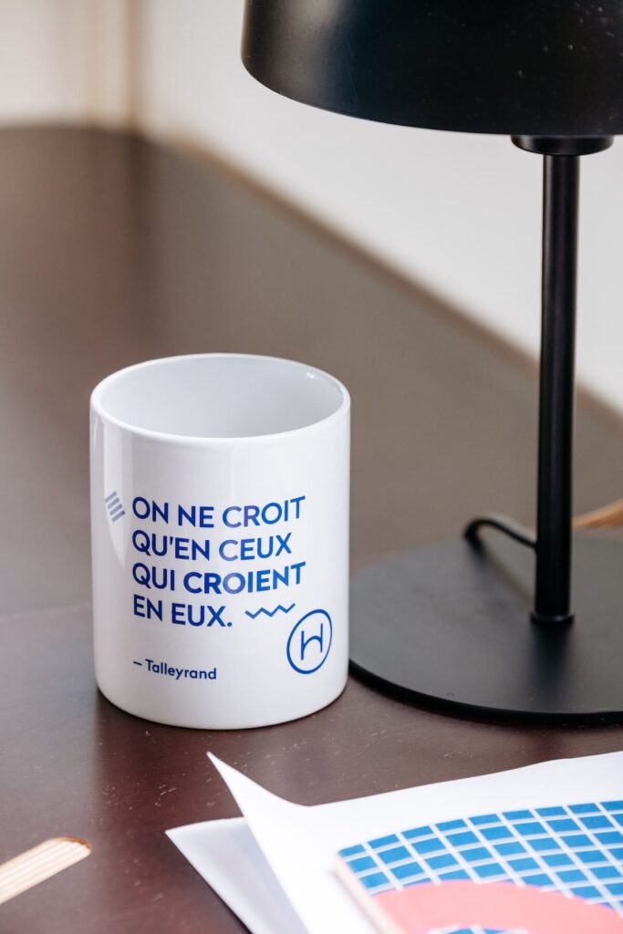 french text on mug