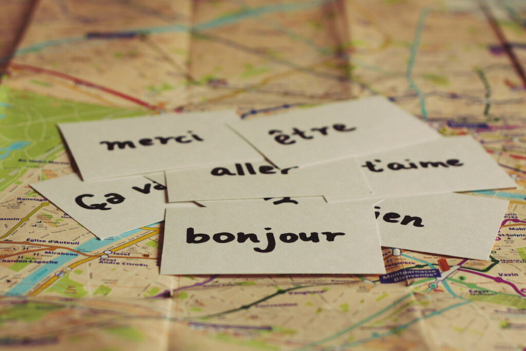 small flashcards with French words written on them