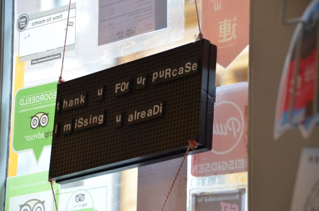 wrong spelling on sign