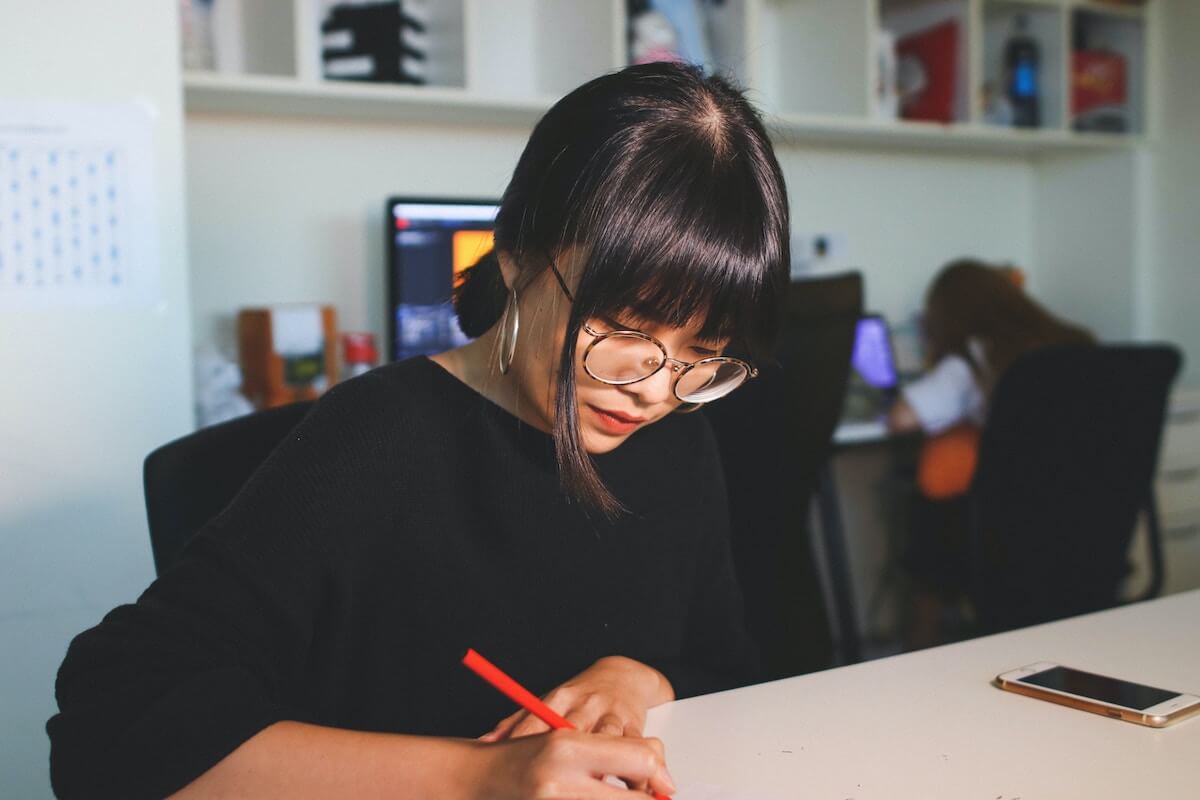 Chinese student learning online