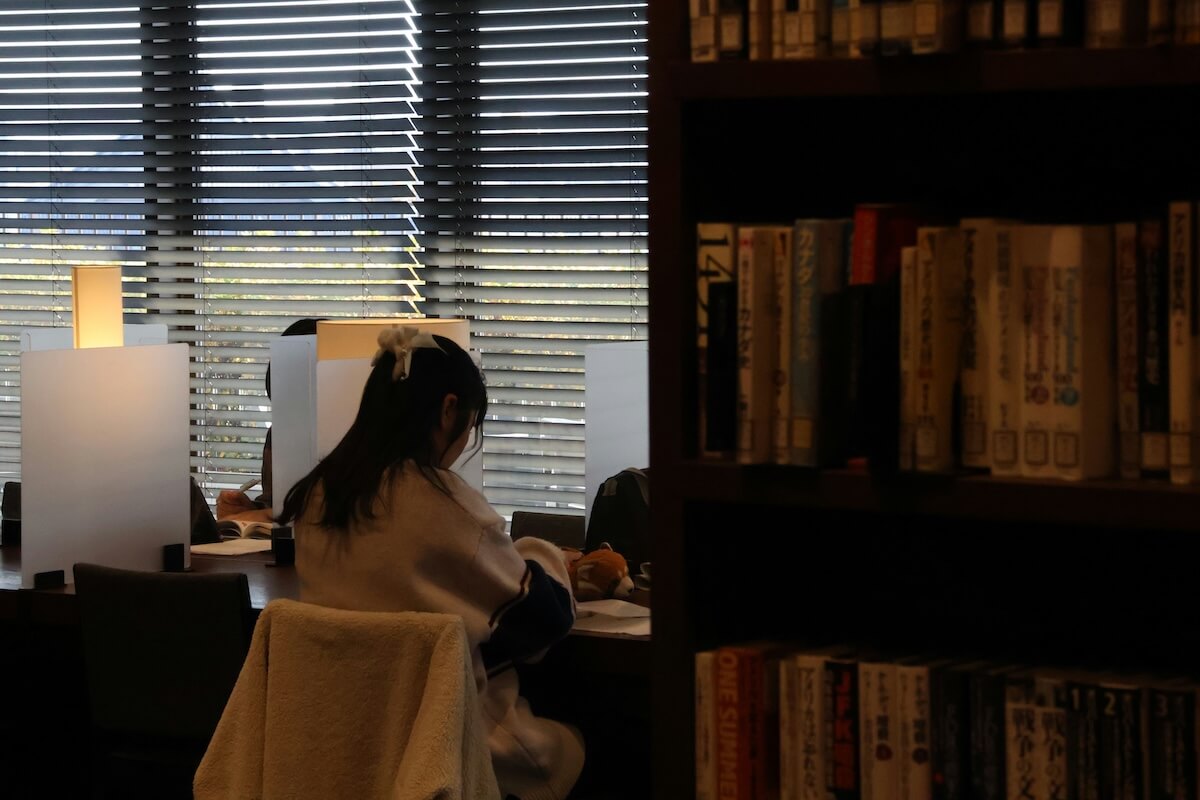 female student in a library in Japan