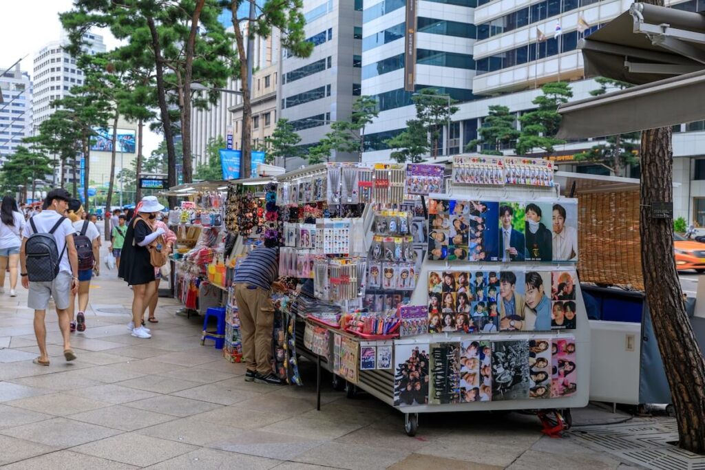 K-pop merch stall in Jongno-gu, Seoul